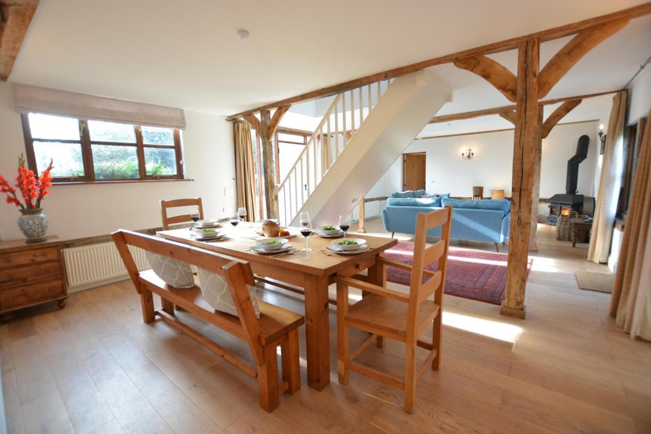 Wheelwright'S Barn Villa เฮลส์เวิร์ธ ภายนอก รูปภาพ