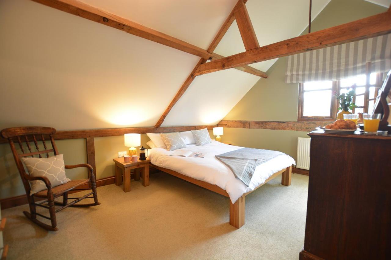 Wheelwright'S Barn Villa เฮลส์เวิร์ธ ภายนอก รูปภาพ