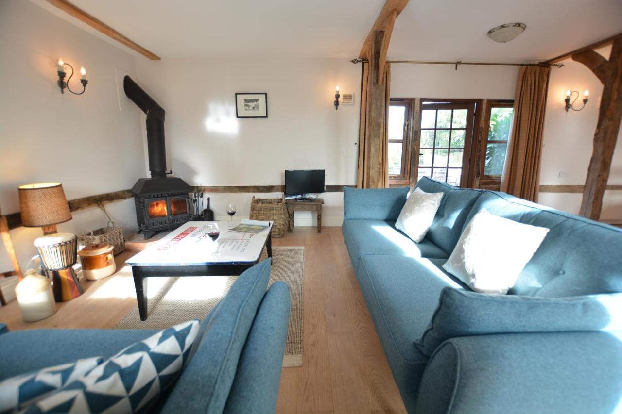 Wheelwright'S Barn Villa เฮลส์เวิร์ธ ภายนอก รูปภาพ